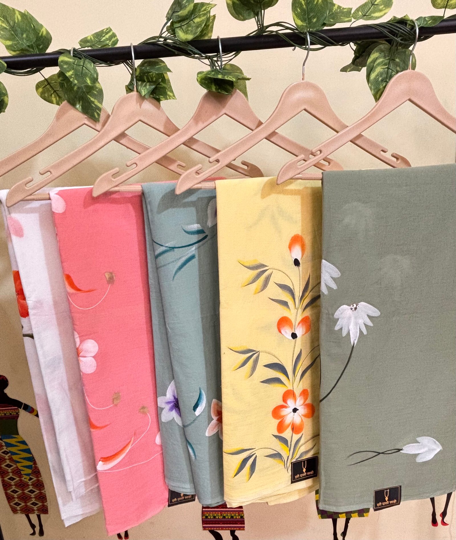 Malmal hand print saree - Image 5